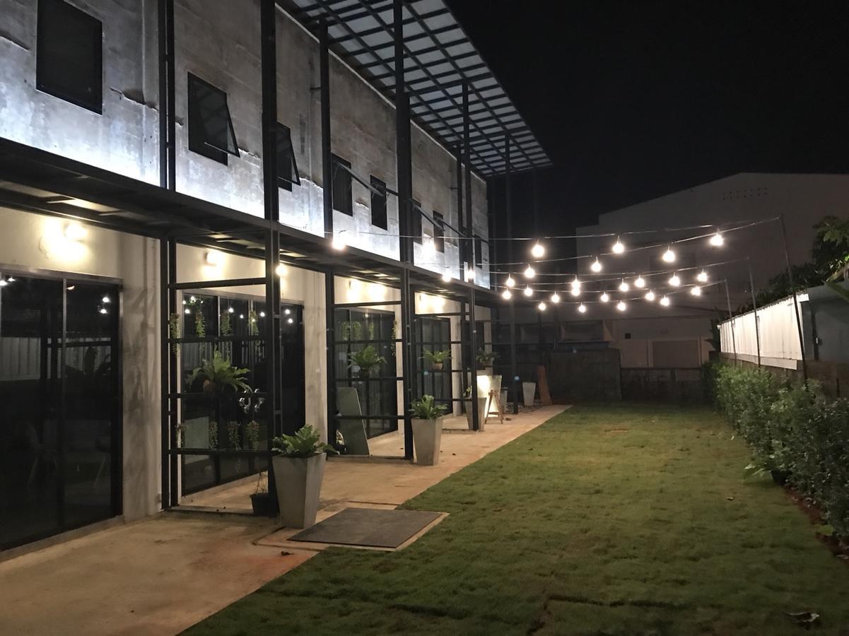 The Tree Sleep And Space Trang Exterior foto